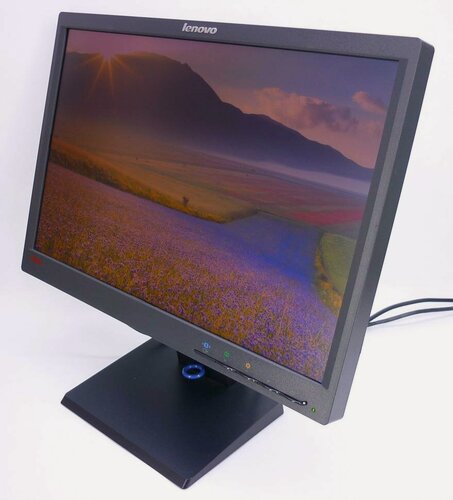 Изображение товара Монитор 19" Lenovo ThinkVision LT1952p незначительные царапинки