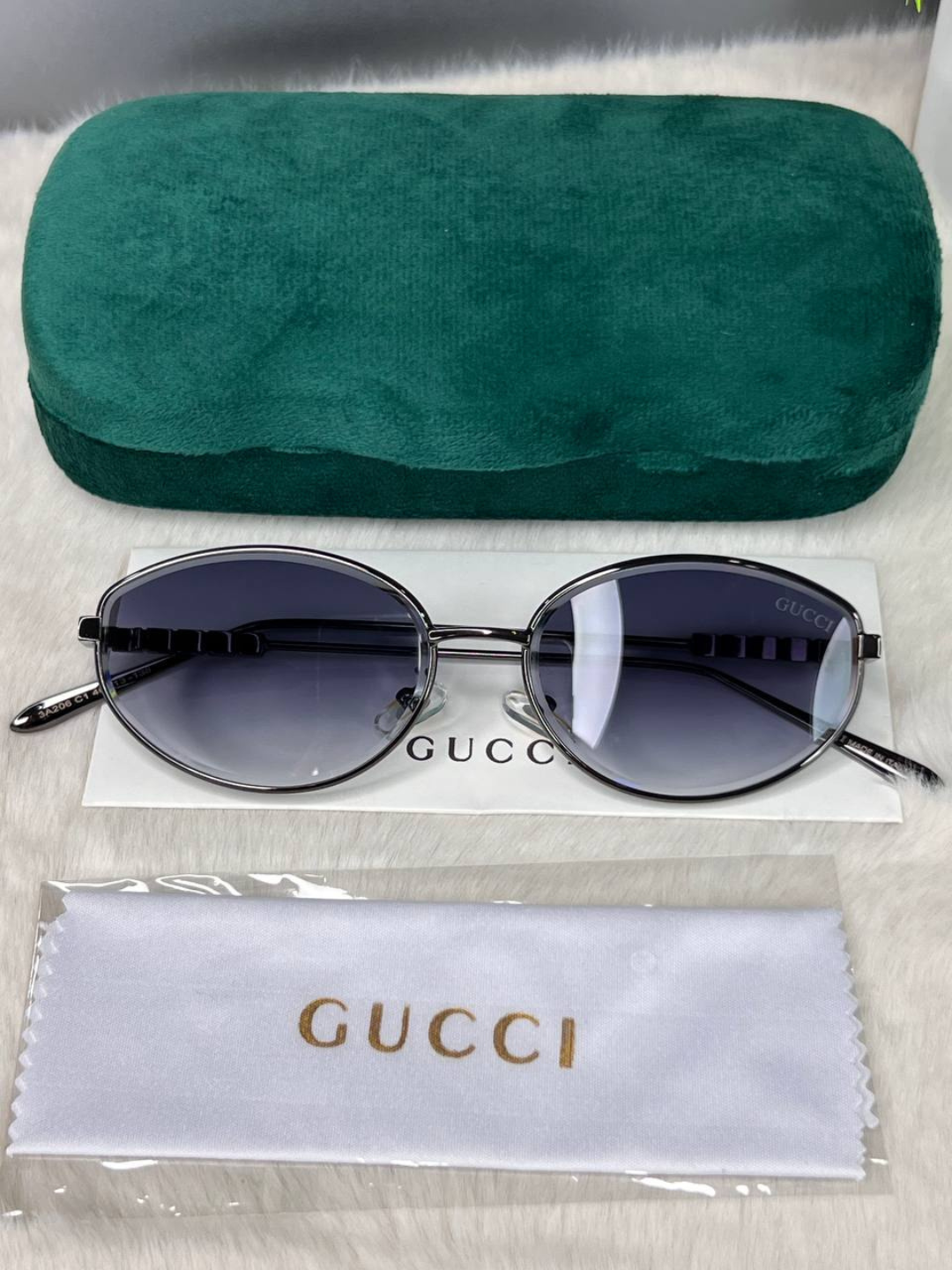 Солнцезащитные очки GUCCI, хаки, белый, синий, коричневый — фото 1