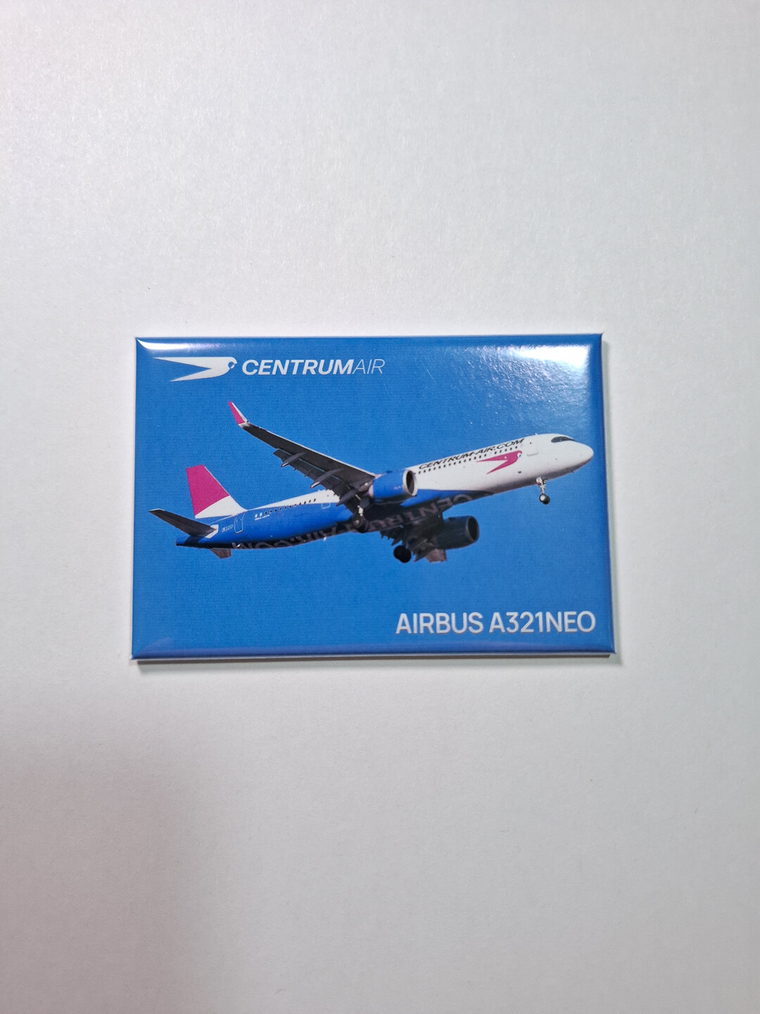 Фото магнит (авиасувенир), фото самолёта Airbus A321neo Centrum Air, размер 8x5 см