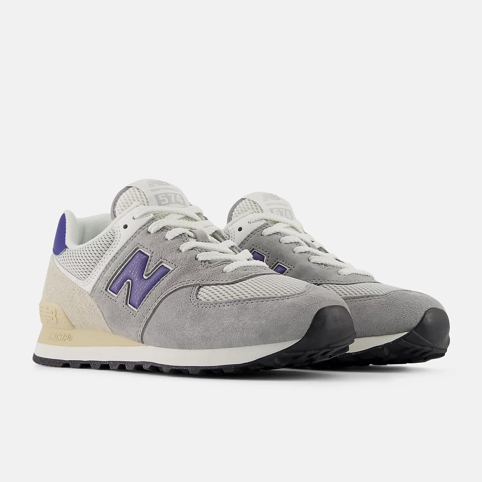 Кроссовки New Balance 574, размер 9,5 US, серый/бежевый/темно-синий — фото 1