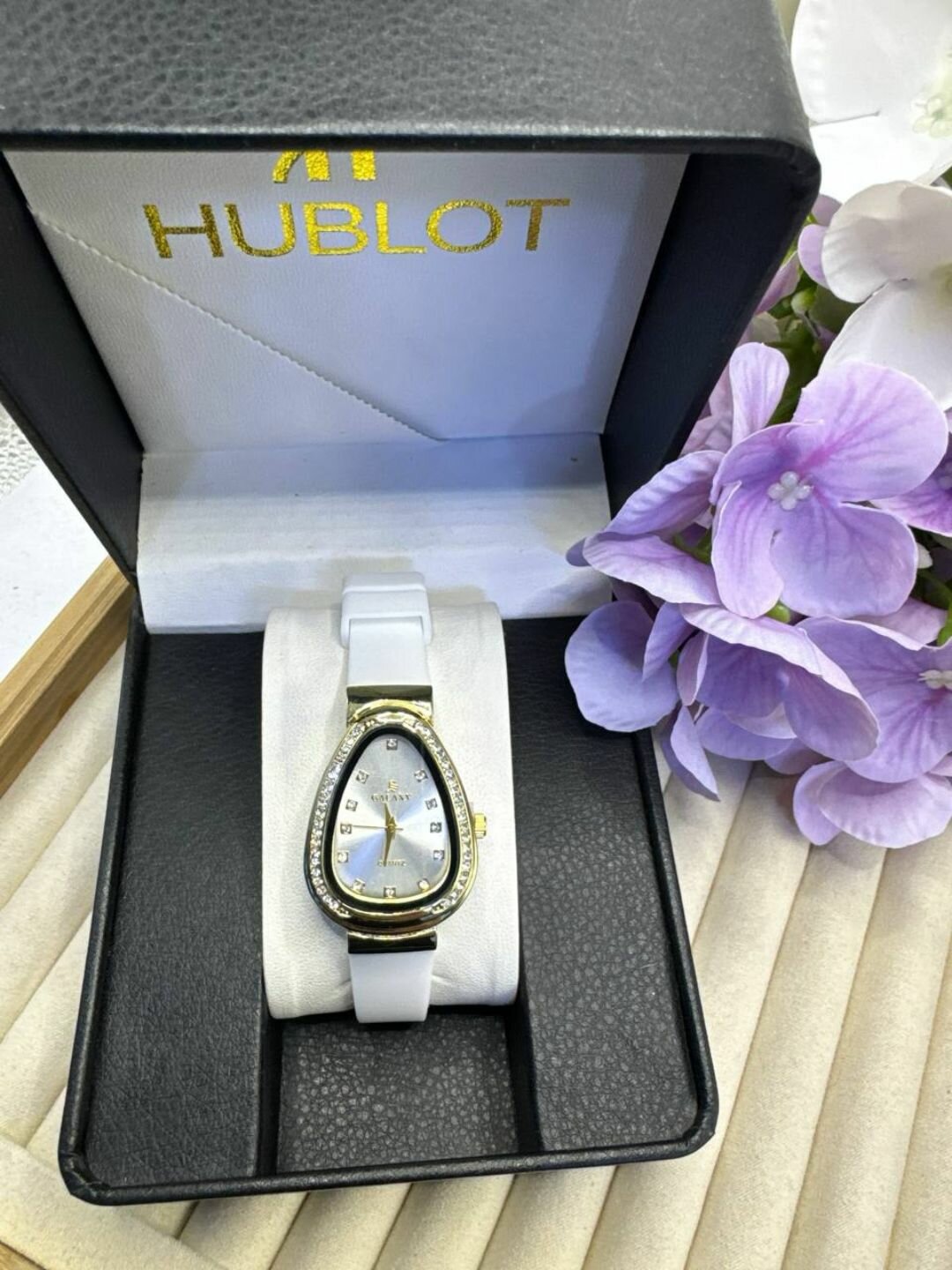 Наручные часы 100 Years Zeppelin, золотой — фото 1