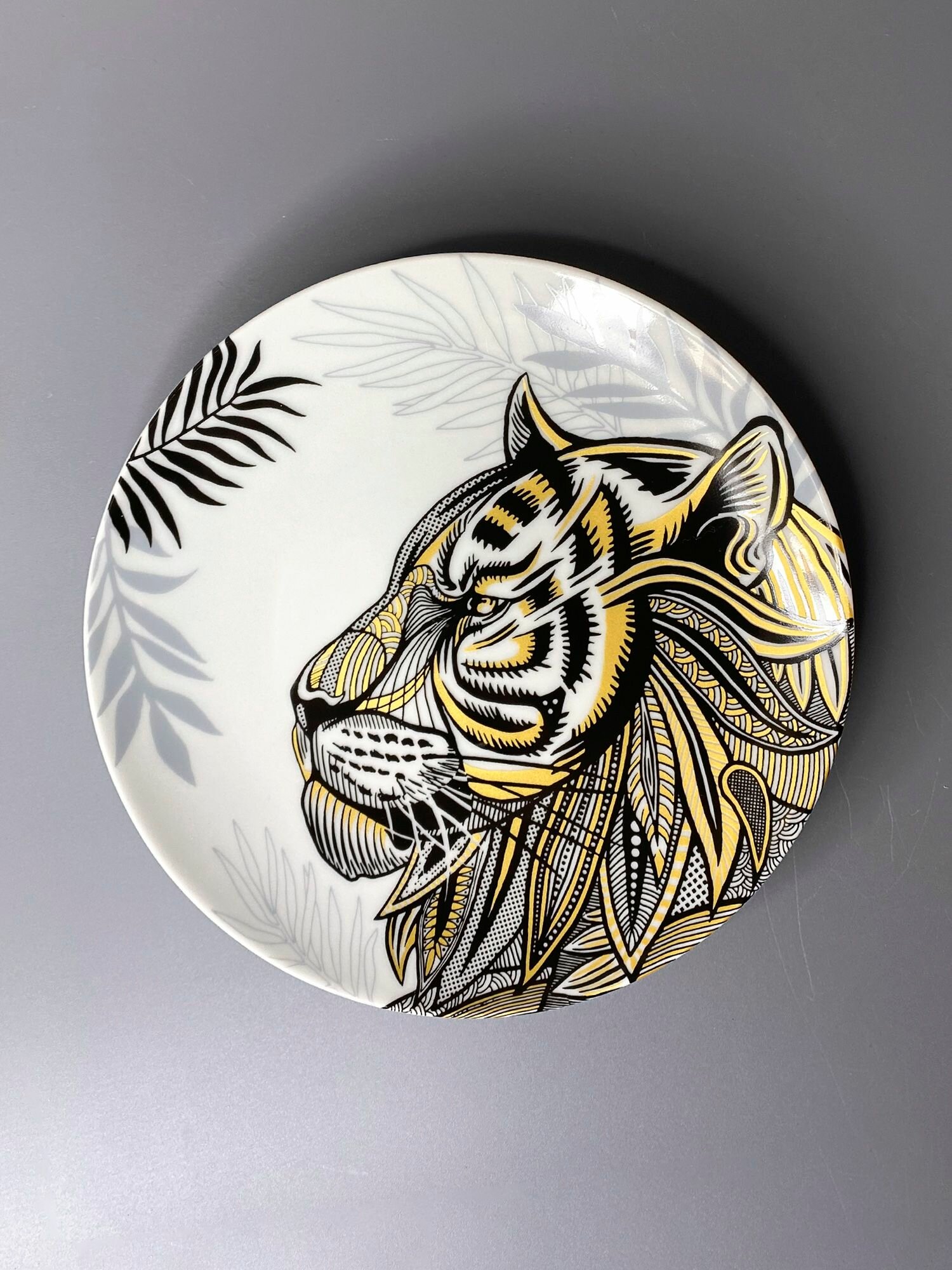 Тарелка обеденая плоская 200 мм, "Серебряный тигр", фарфоровая - 1 шт