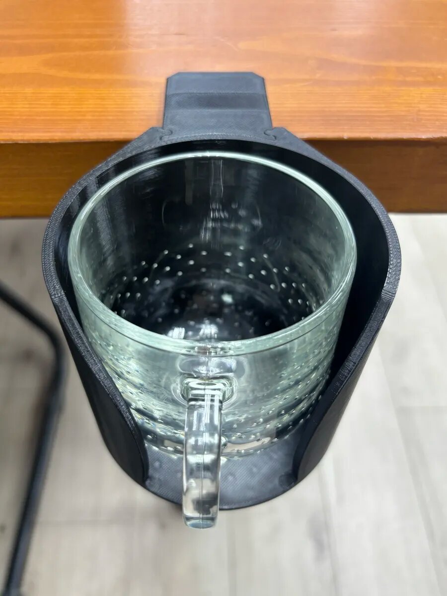 Держатель для напитков на стол, лаконичный и современный дизайн — фото 1