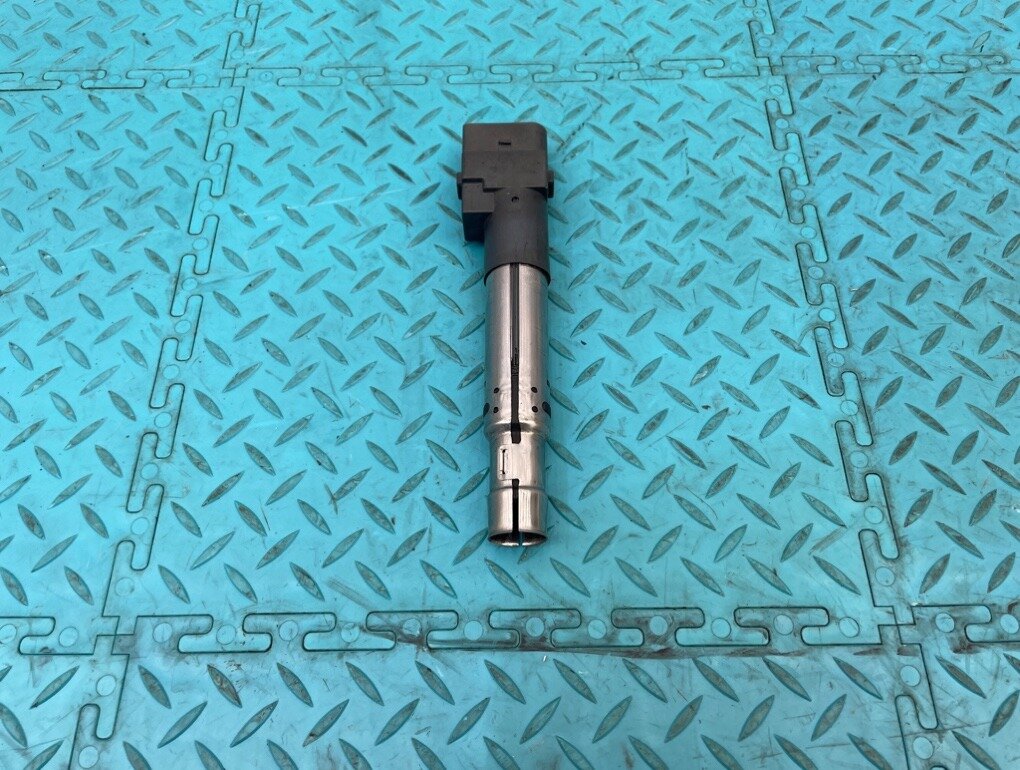 Катушка зажигания Audi Q7 4LB BHK 3.6 OEM 022905715A