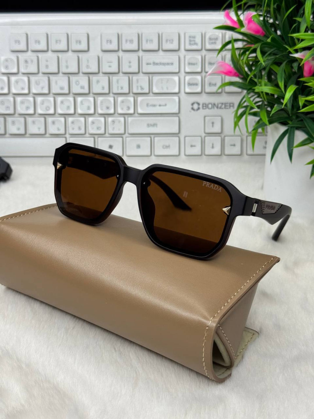 Солнцезащитные очки