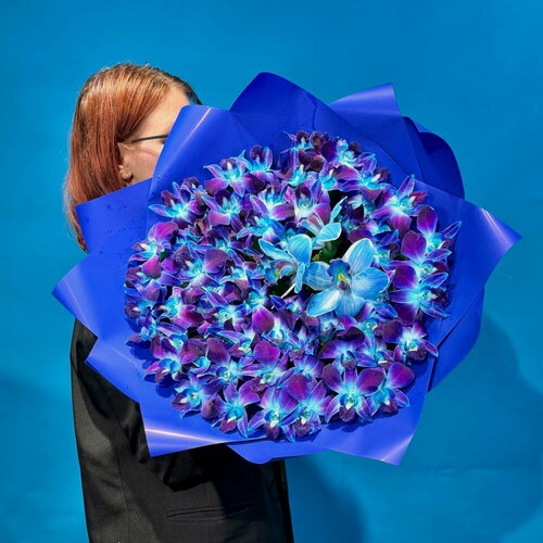 Изображение товара Большой букет из микса орхидей. Авторский букет T666. Leora Flowers дом цветочной моды