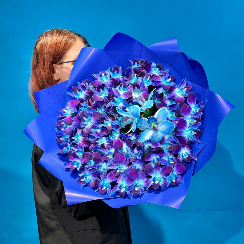 Большой букет из микса орхидей. Авторский букет T666. Leora Flowers дом цветочной моды