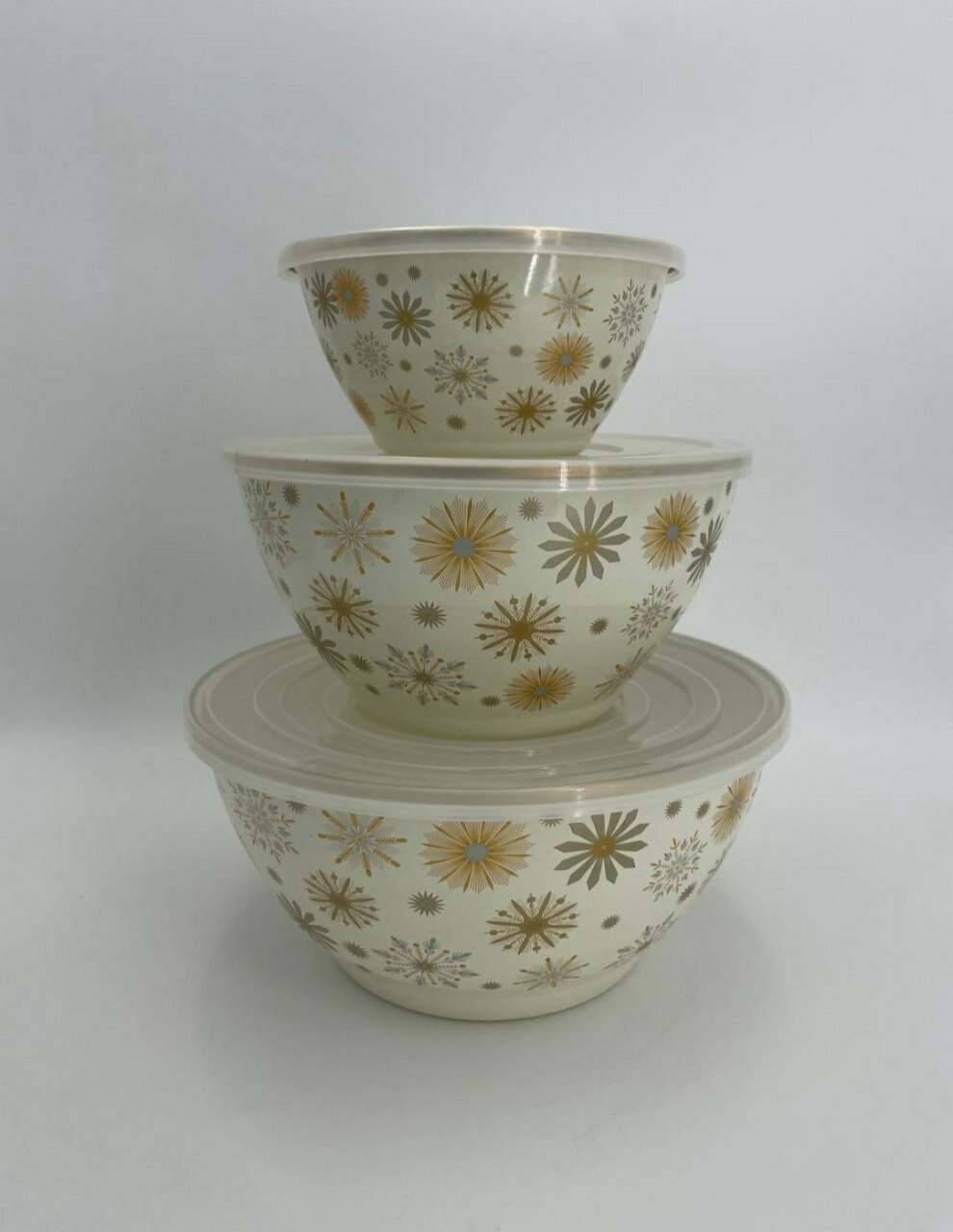 Набор эмалированных салатников, мисок с крышками 1- 2,5-4 литр.