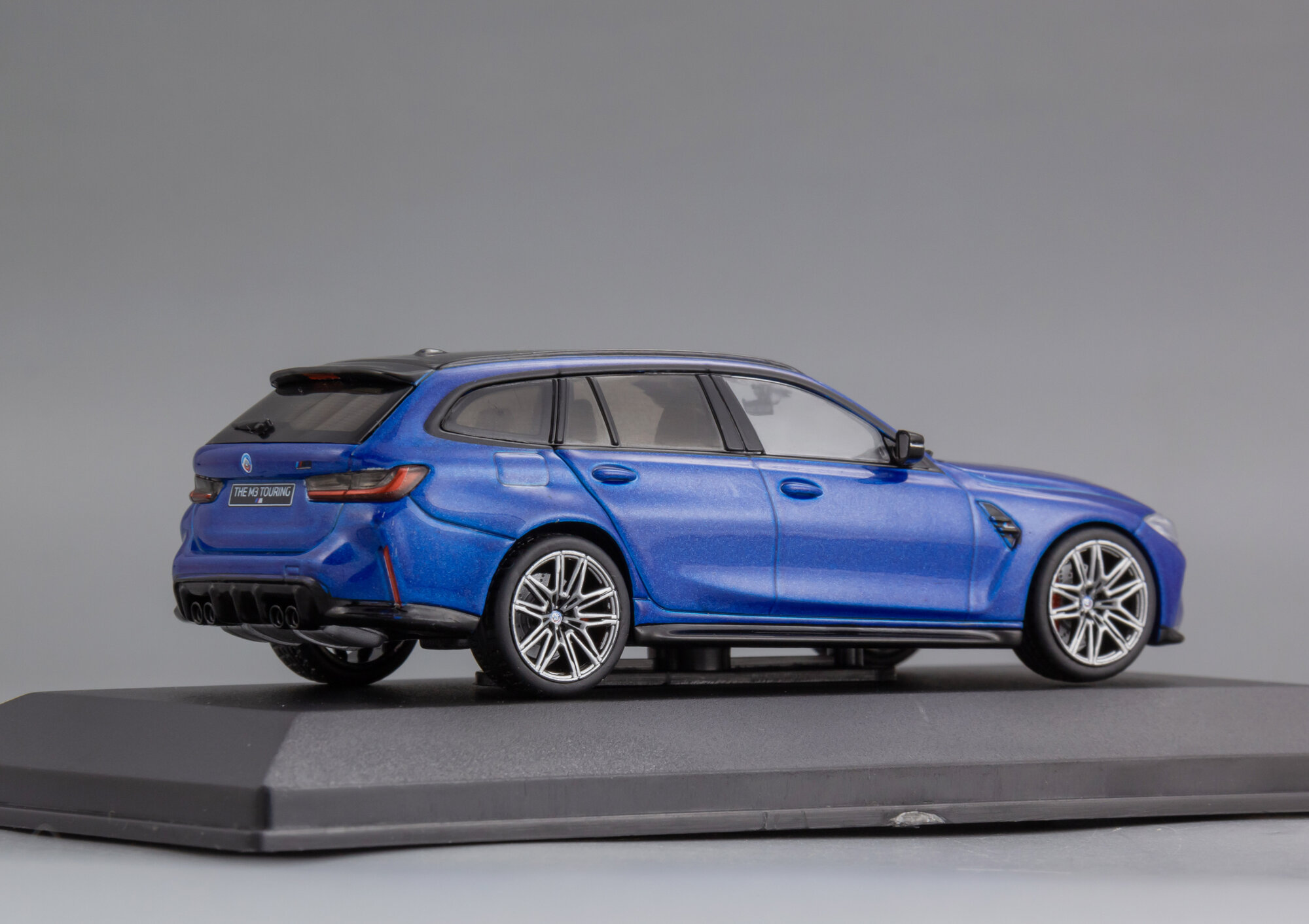 Коллекционная масштабная модель 1:43 BMW G81 M3 Touring - 2023 от Solido — фото 1