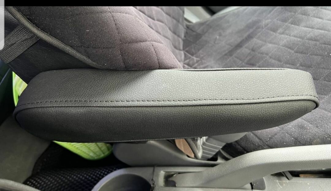 Чехол подлокотника киа рио 2009- 20011 рестайл — фото 1