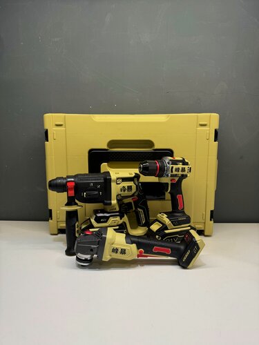 Изображение товара Набор инструментов Feng Bao 3 в 1, перфоратор 05-24Max, Ушм 5230, шуруповерт 2113, два АКБ по 6 Ач, зу, кейс.