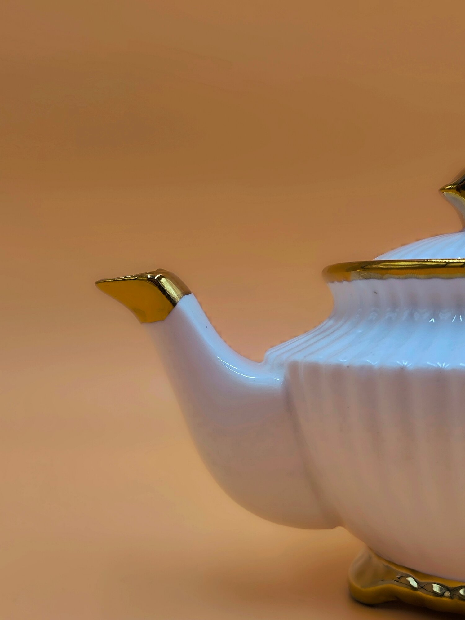 Серия Керамических Чайников "Tea Pot 1 Xashamat" Золотыми линями — фото 1