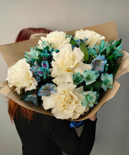 Изображение товара Букет "Зефир в лазури" / Французская роза / Альстромерия, 11 шт