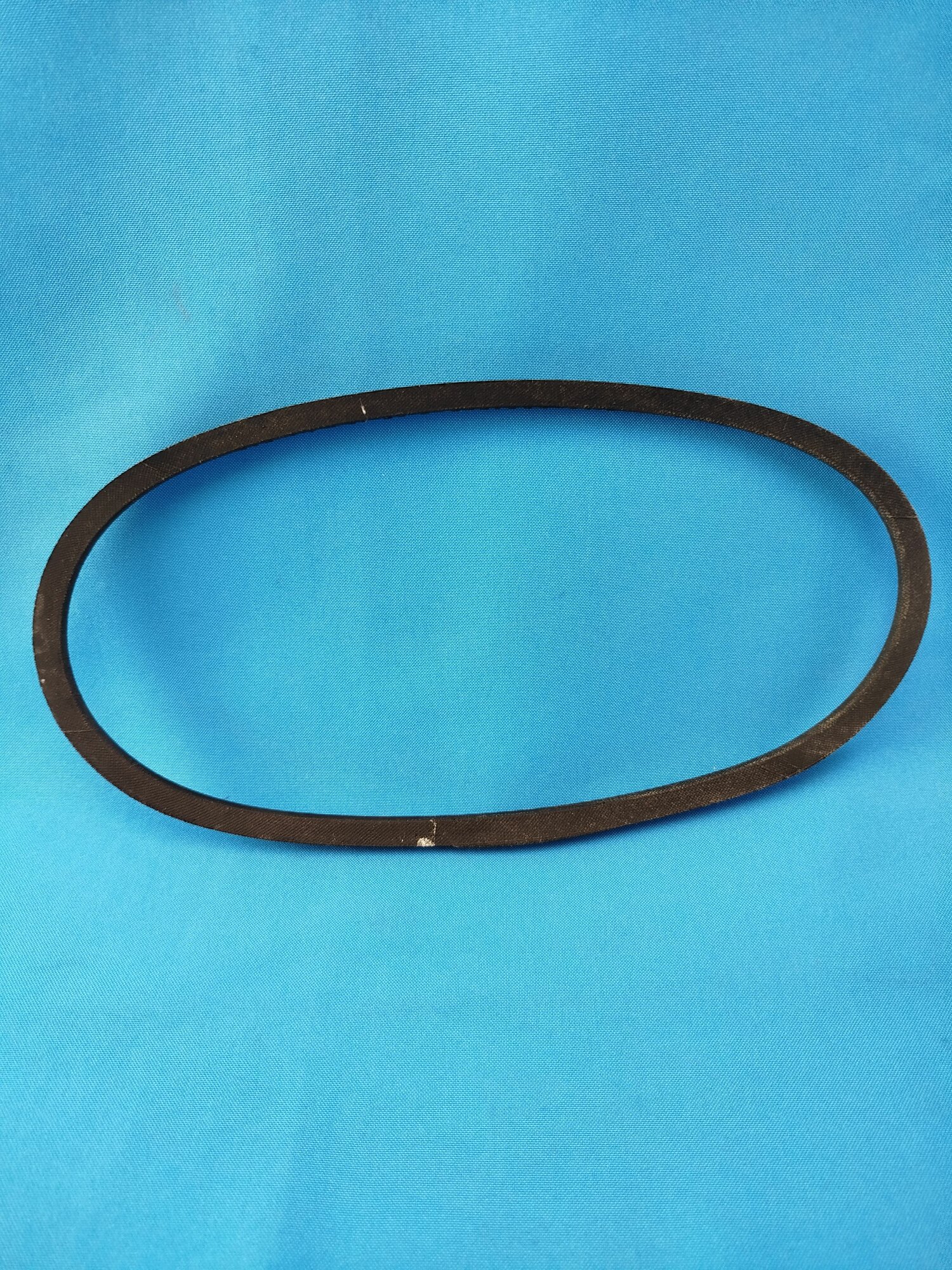 Ремень генератора "БРТ" 715 гладкий для автомобилей ВАЗ 2108-099 — фото 1