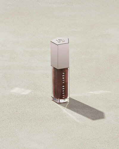 Изображение товара FENTY Beauty блеск люминизатор для губ Gloss Bomb Universal Lip Luminizer 9 мл, Hot Chocolit