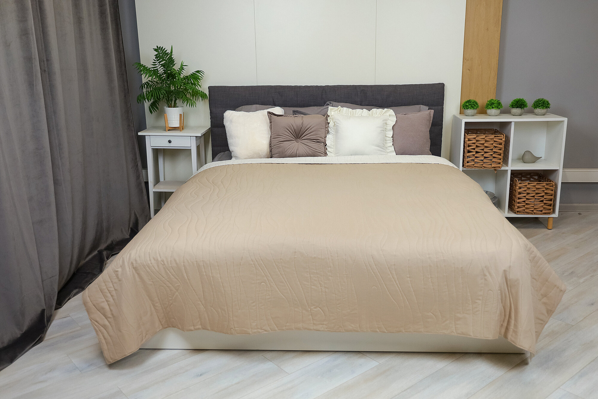 Покрывало 23 Линия, 200х220 см, двустороннее, п/э, с узором дерево