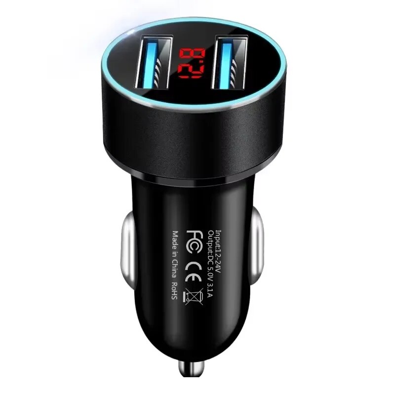 Черное автомобильное зарядное устройство с двумя USB и дисплеем