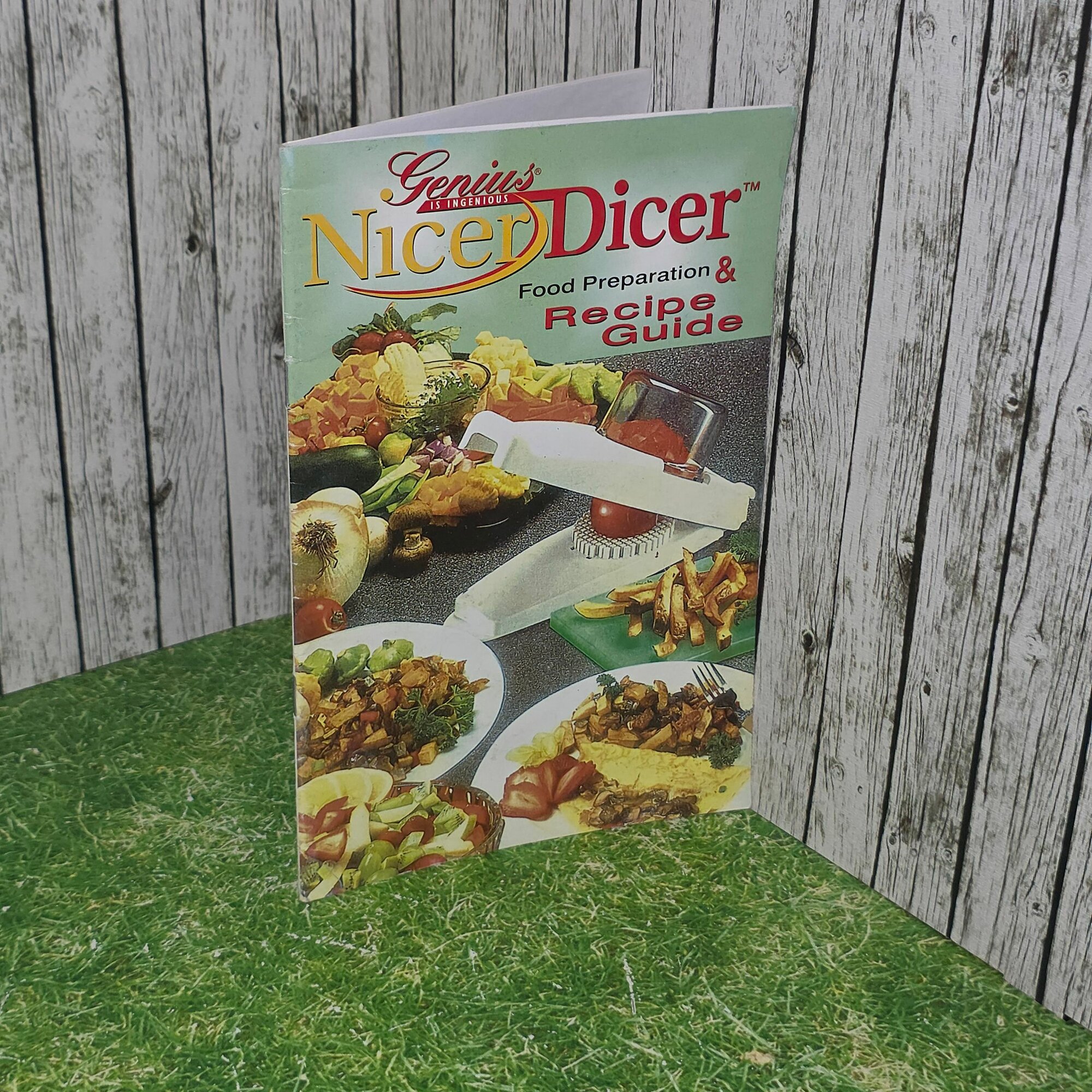 Книга " NicerDicer- Recipe guide /Ручной прибор для нарезки овощей- инструкция по применению, рецепты "