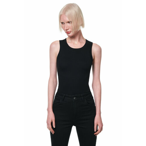 фото Майка irnby, размер xs, черный