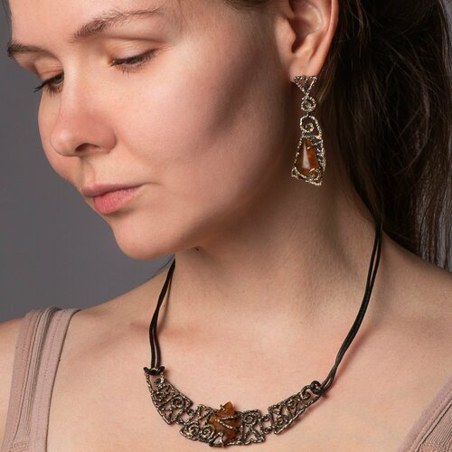 Серьги СИЛА ПРИРОДЫ, серебро, 925 проба, родирование, янтарь, серебряный