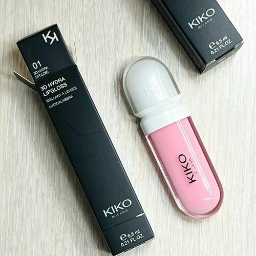 Блеск для губ с 3D эффектом 01 499₽