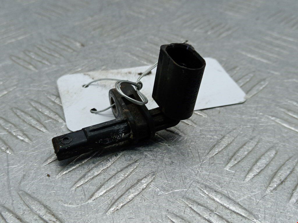 Датчик ABS задний Volkswagen Touareg 2 WHT005651A арт. 2103528
