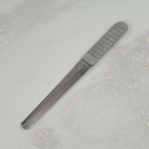 Пилка для ногтей металлическая Tatti размер 185х56 см 249₽