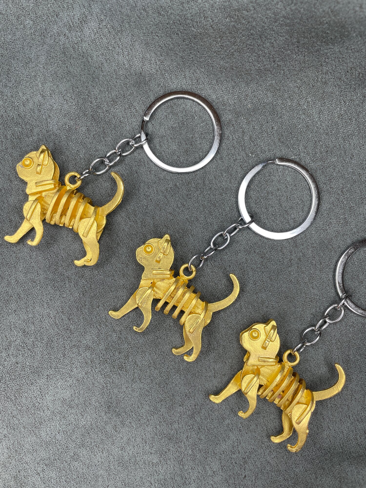 Брелок remove, золотистый — фото 1