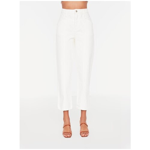 фото Джинсы trendyol женские, модель: twoss20je0425, цвет: white, размер: 36