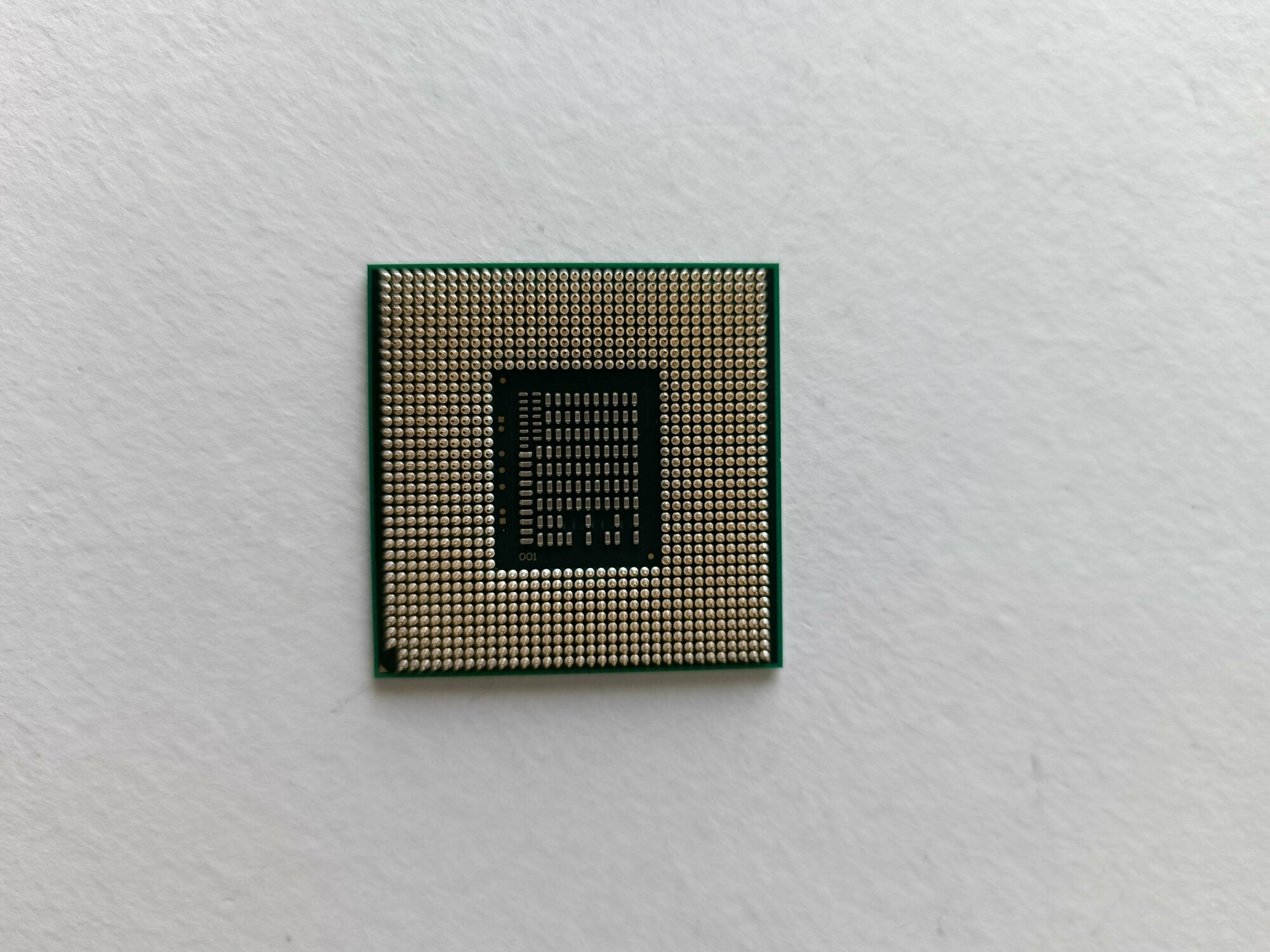 Intel Core i3-2350M SR0DN 23ГГц/3M Sandy Bridge 2 ядра 4 потока PPGA988 процессор для ноутбука