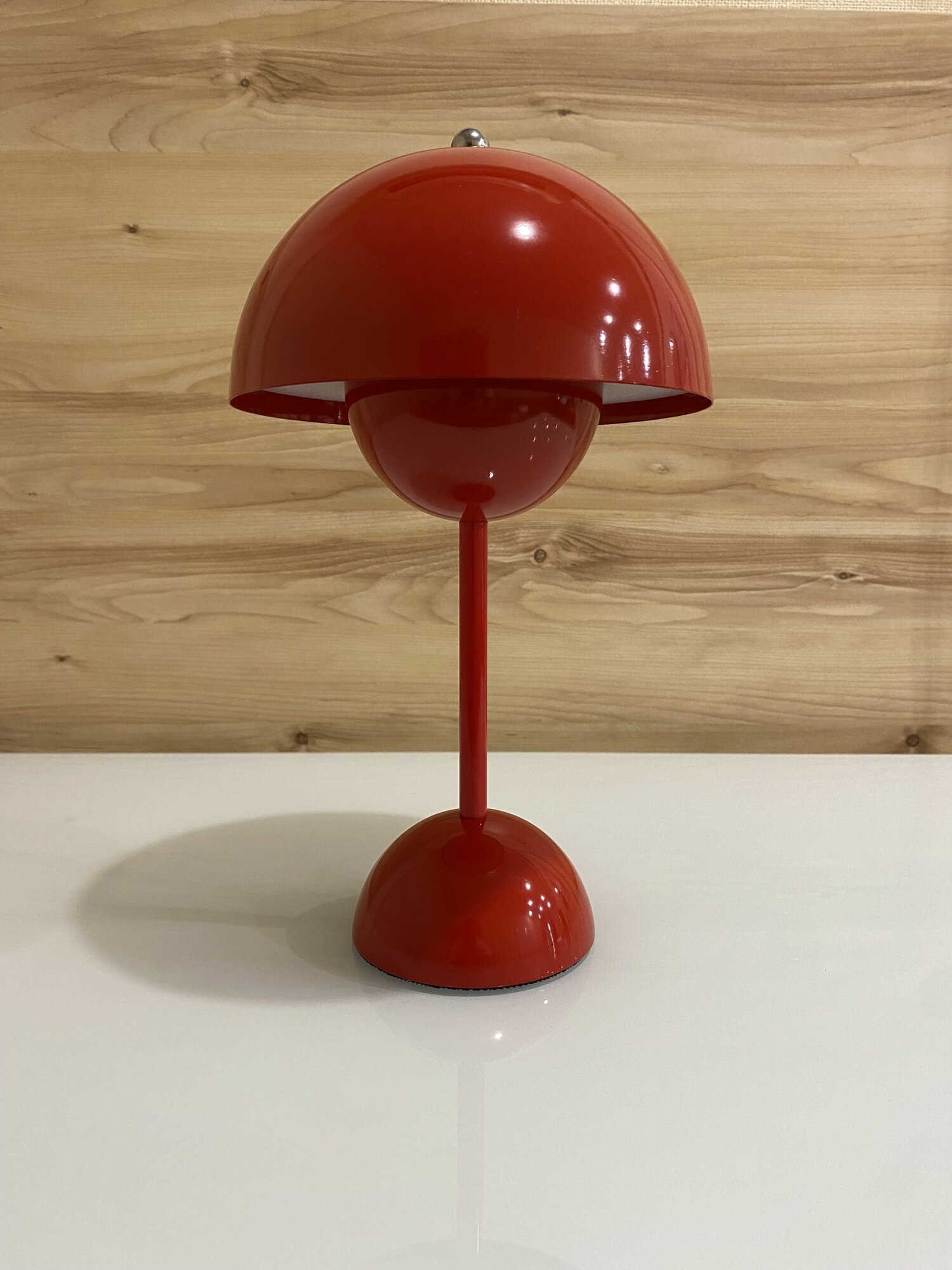 Лампа настольная светодиодная беспроводная LevelDesk SNR, красный - фотография № 1