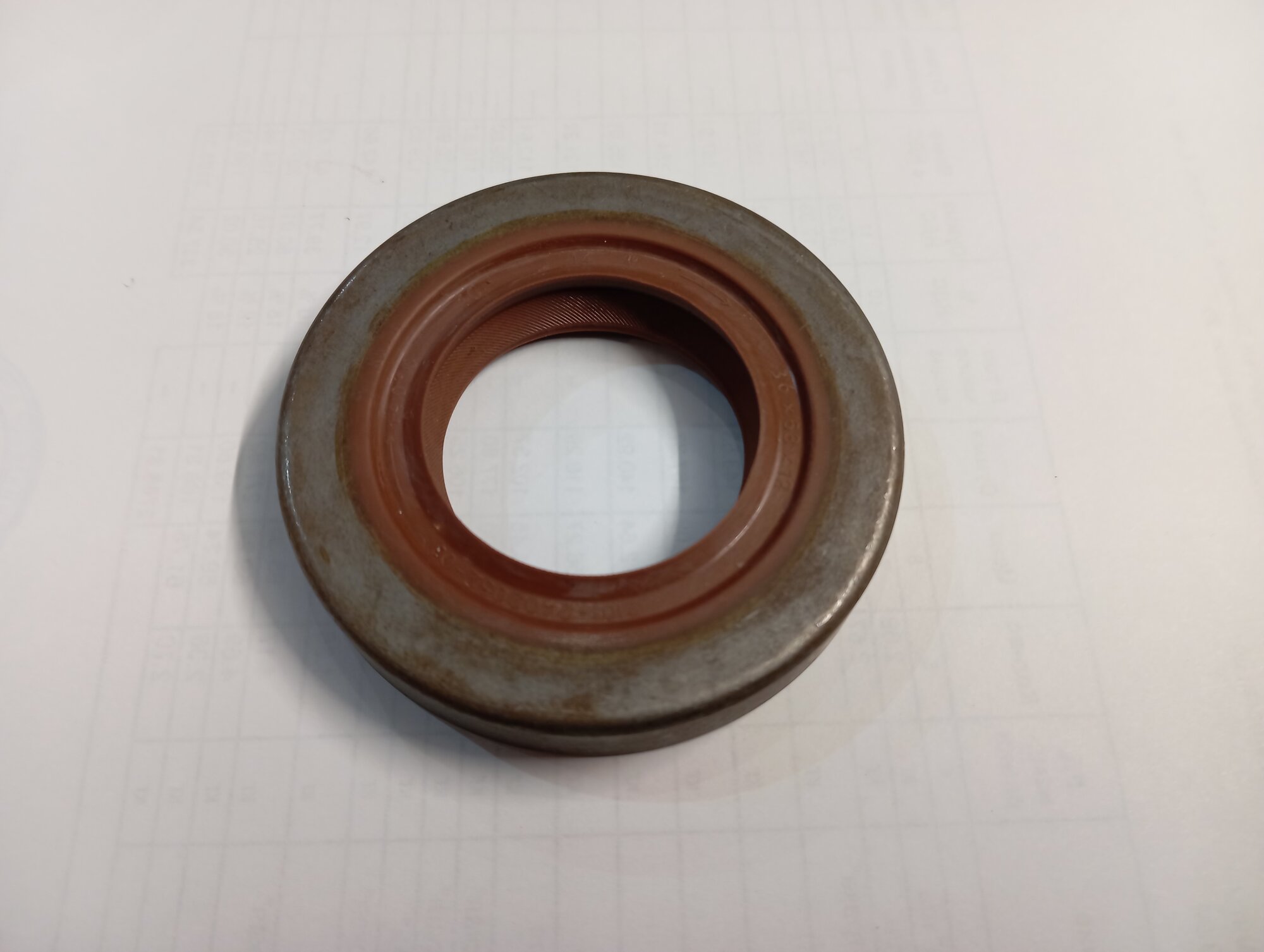 Сальник редуктора заднего моста ВАЗ 2101-07.36*68*12 2101-2402052-03 оригинал.