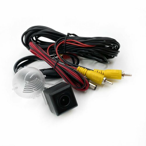 Камера заднего вида в плафоне Suzuki Grand Vitara 06-14 SX4 hb 06-13 177000₽