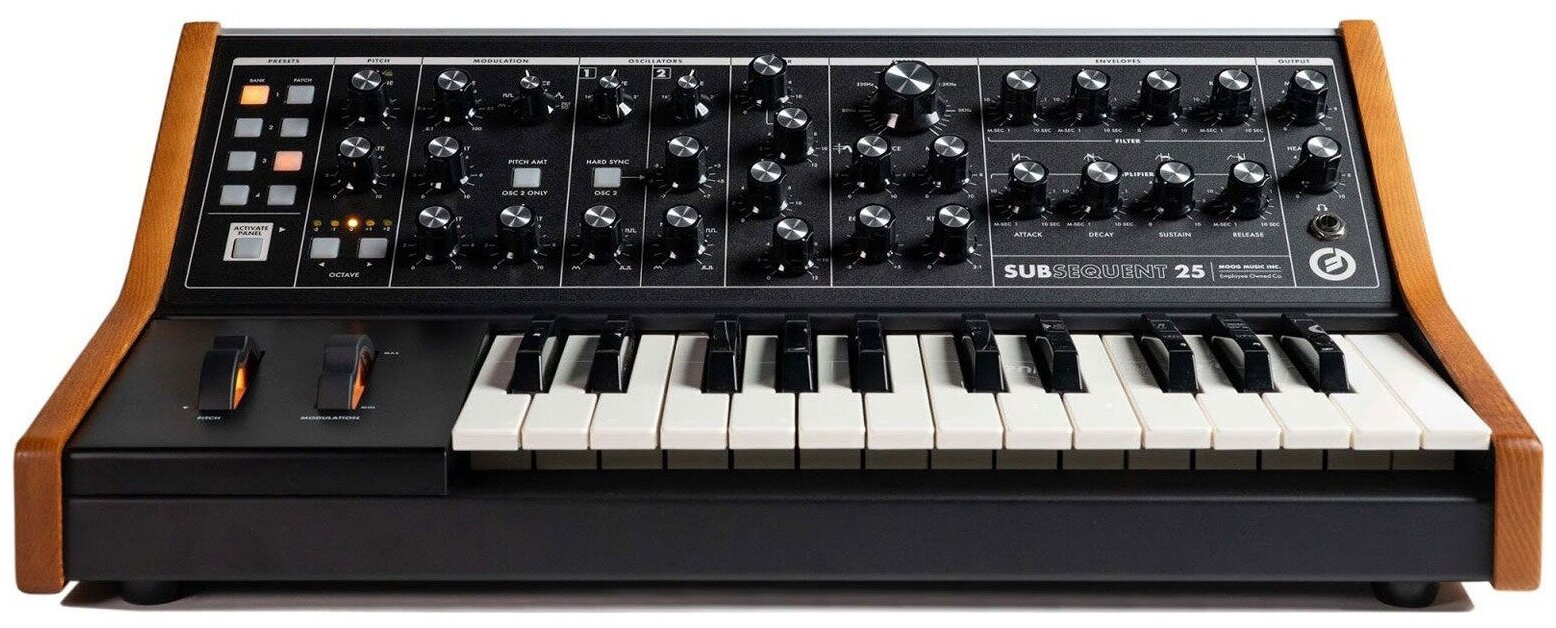 Синтезатор Moog Subsequent 25