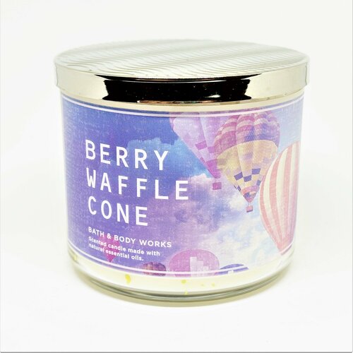 Bath and Body Works свеча ароматическая 3 фитиля Berry Waffle Cone