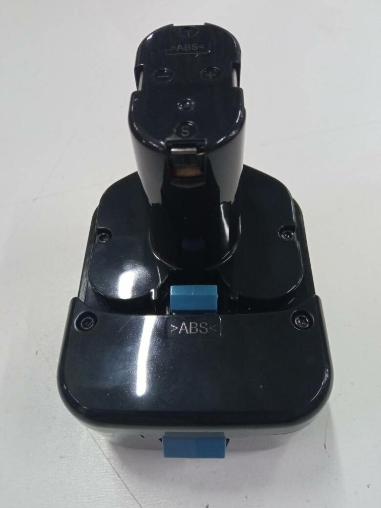 Аккумулятор для шуруповерта Хитачи 12V - 2.0Аh - фотография № 5