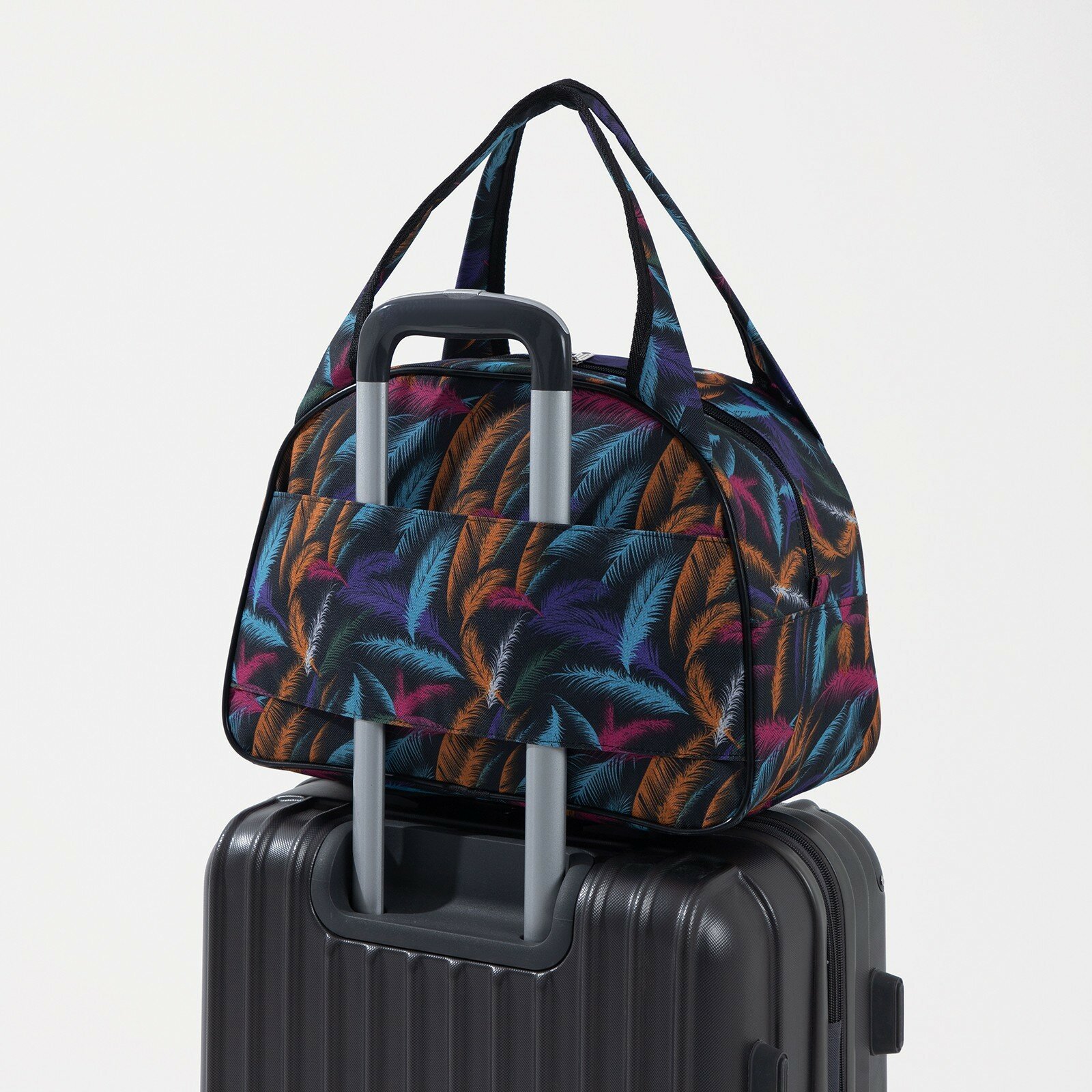 Сумка дорожная на молнии, держатель для чемодана, цвет разноцветный/чёрный - фотография № 4