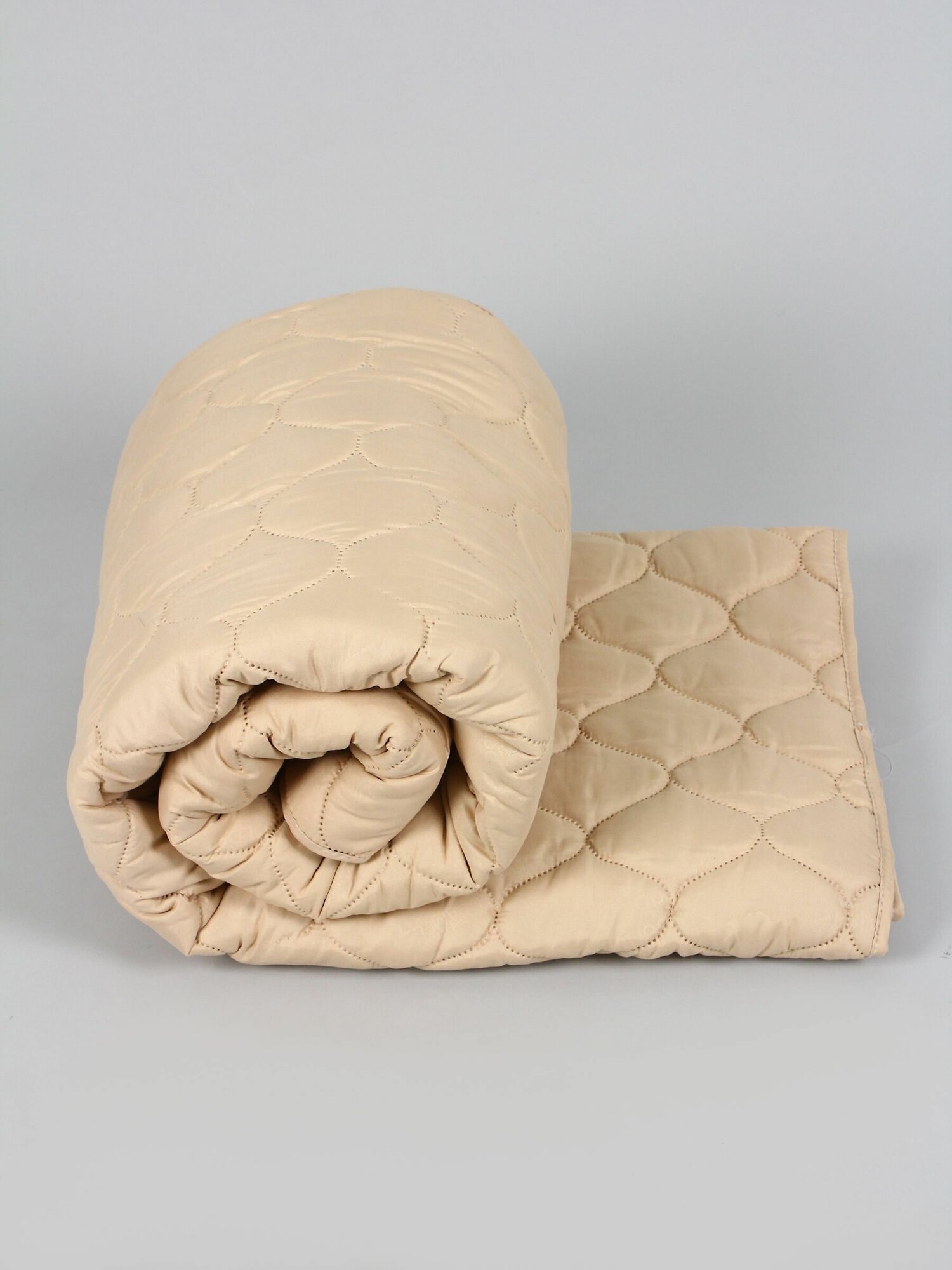 Одеяло "Верблюжья шерсть" полновесное, 2-х спальное, в микрофибре, плотность 300 г/м2 - фотография № 4