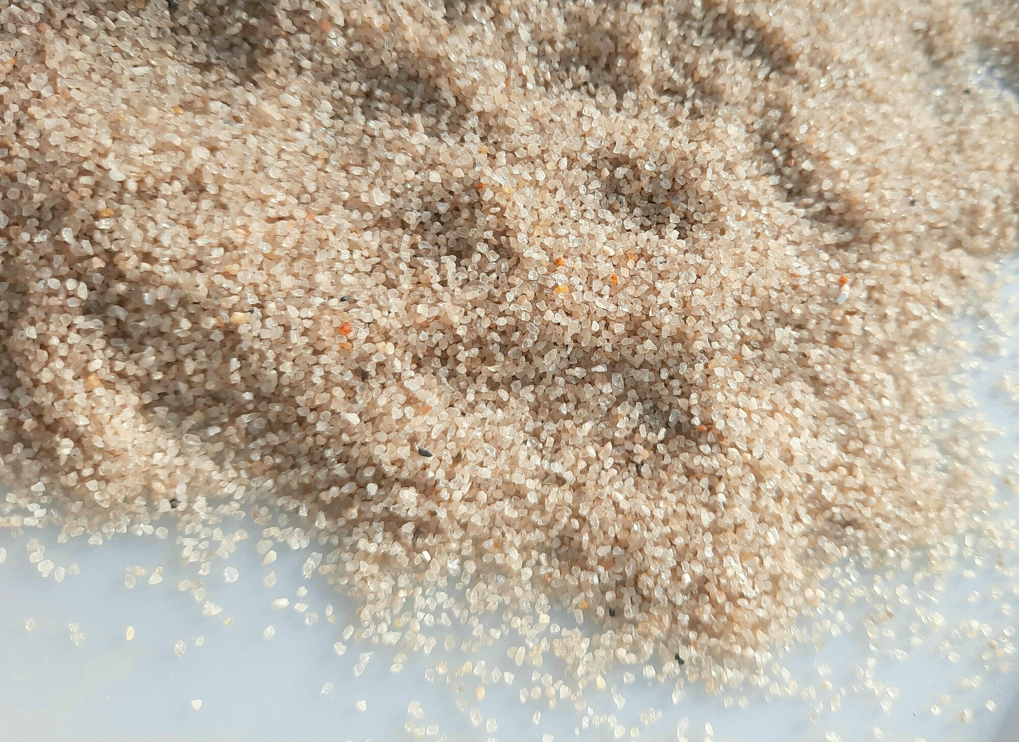 Эко-грунт аквариумный песок кварцевый (окатанный)