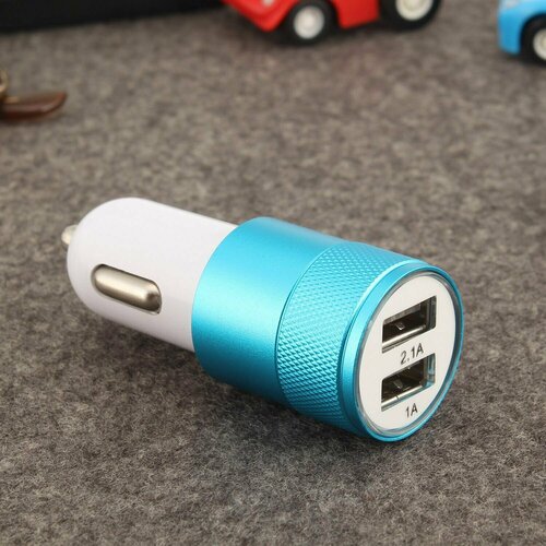 Автомобильное зарядное устройство 2 USB 2.1 А в прикуриватель мощный сетевой фильтр для одновременной зарядки нескольких устройств