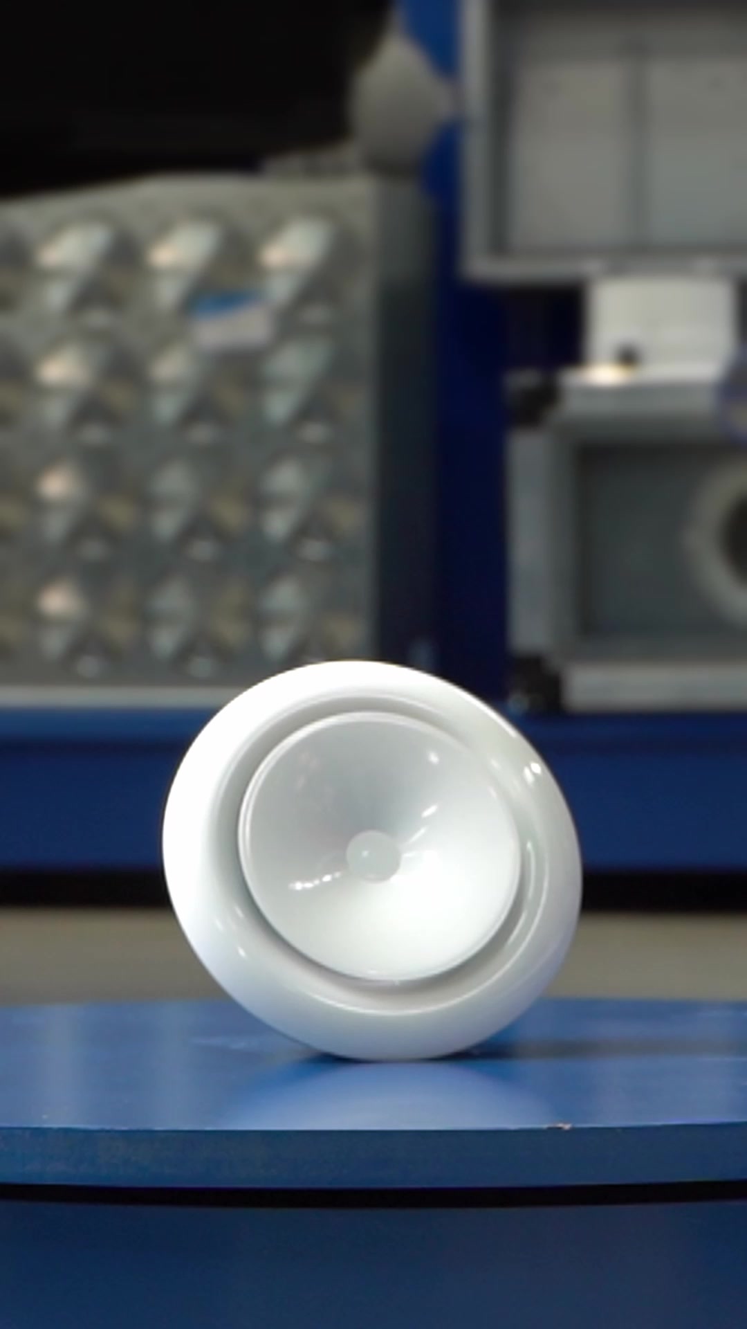 Диффузор ROVEN SR250-P, приточный, встраиваемый, сталь, белый — фото 1