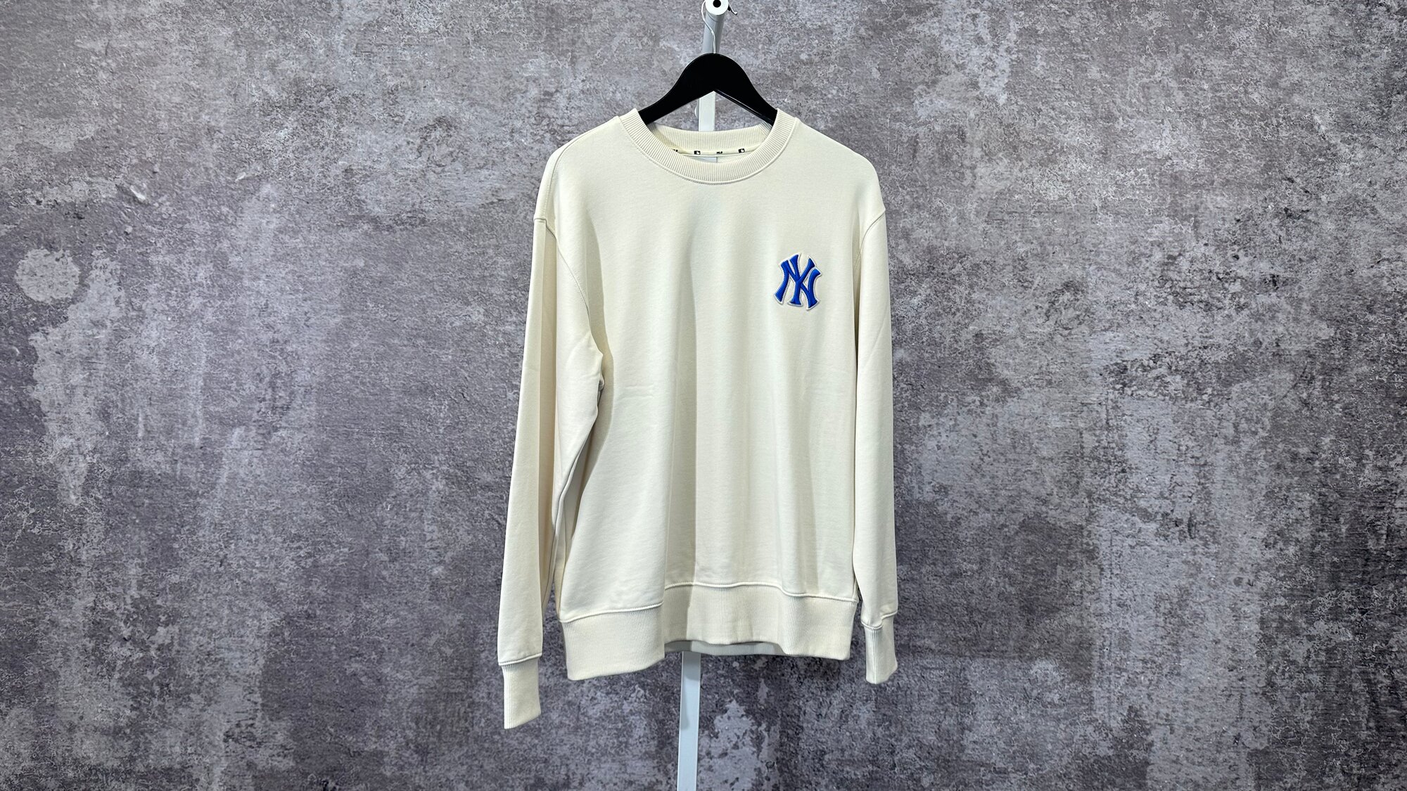 Свитшот MLB MLB NEW YORK YANKEES SS21 BIEGE, размер M, , бежевый — фото 1