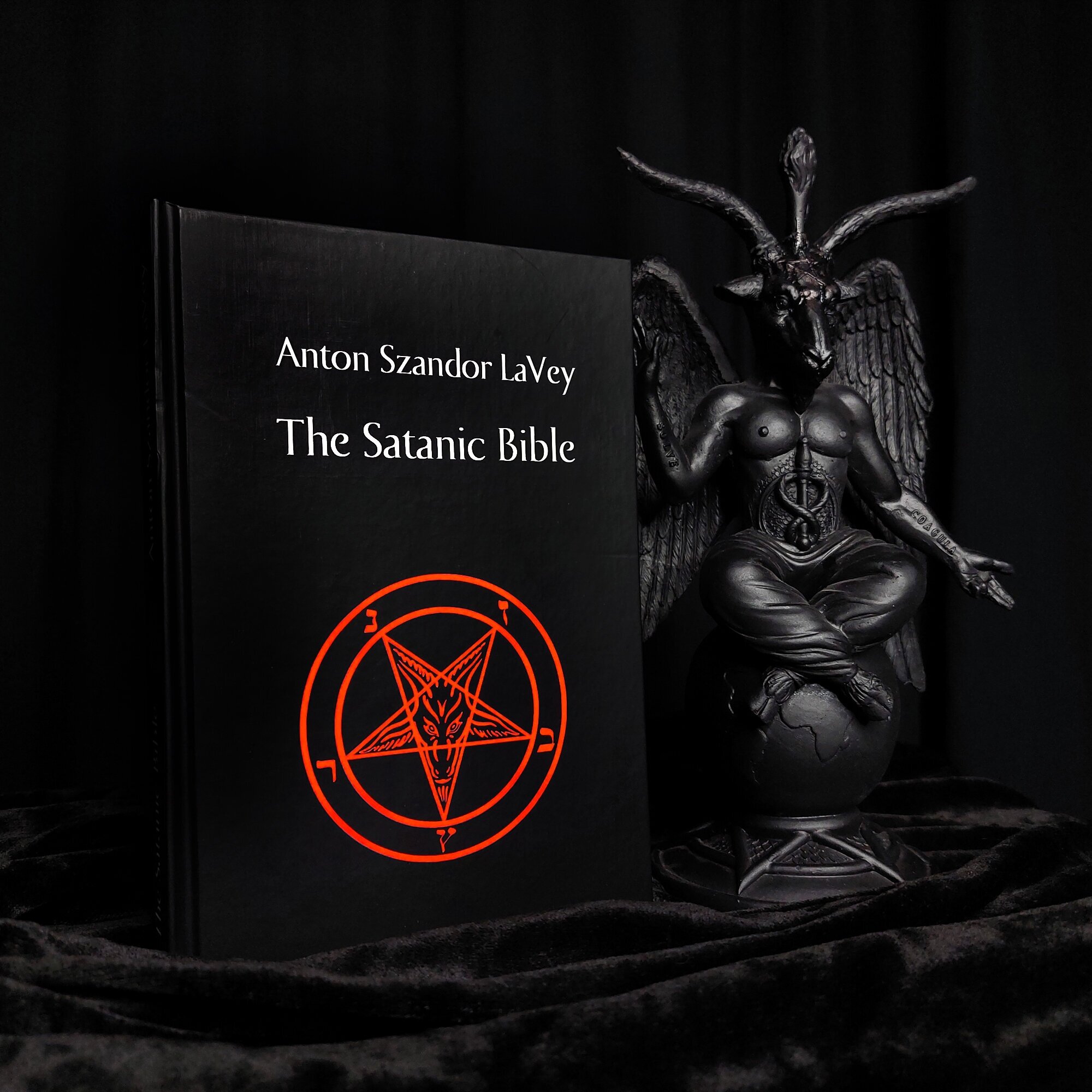 The Satanic Bible (extended underground edition) | Anton Szandor LaVey