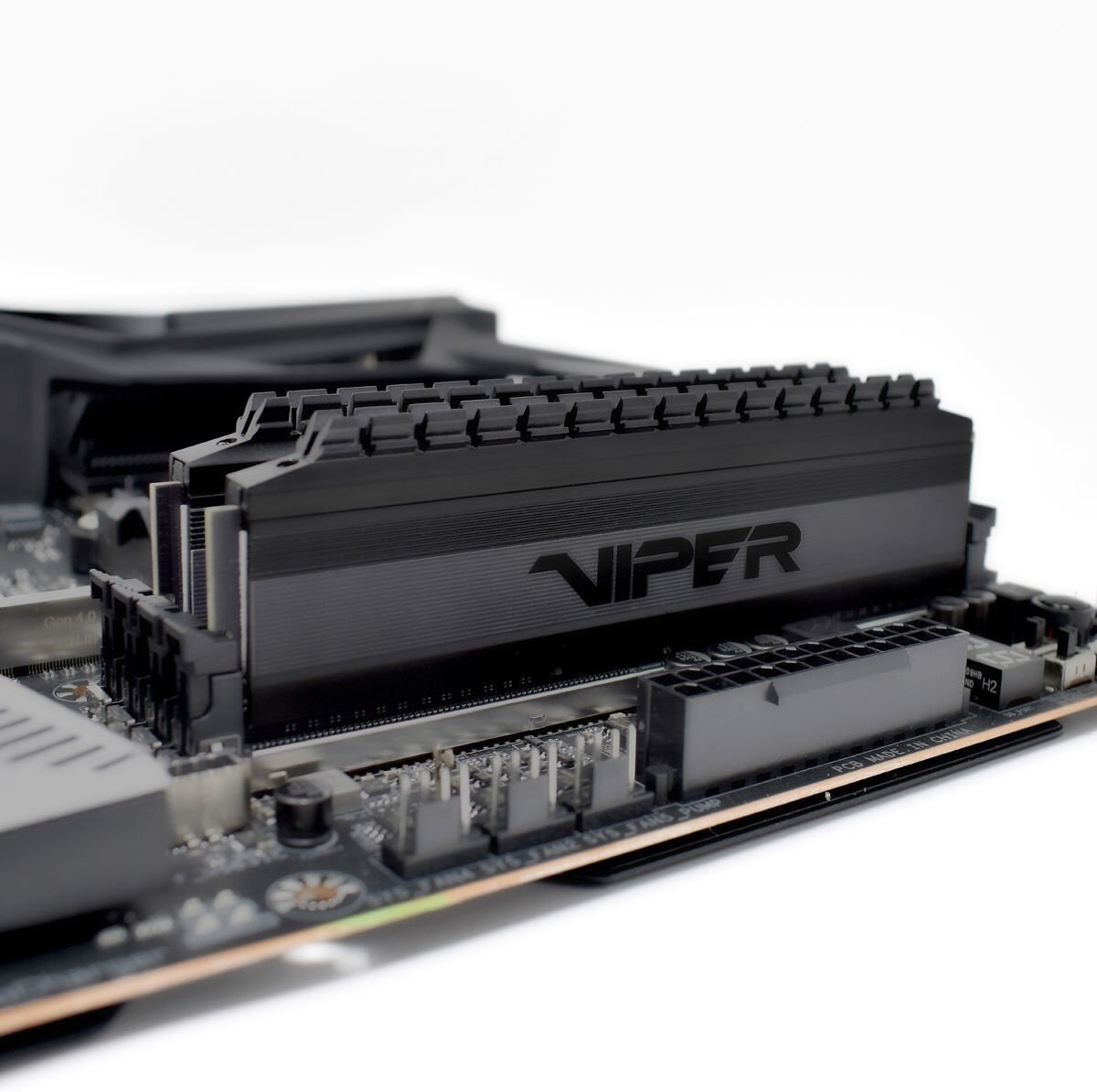 Оперативная память Patriot Memory VIPER 4 BLACKOUT 16 ГБ (8 ГБ x 2 шт.) DDR4 3600 МГц DIMM CL18 PVB416G360C8K - фото №18