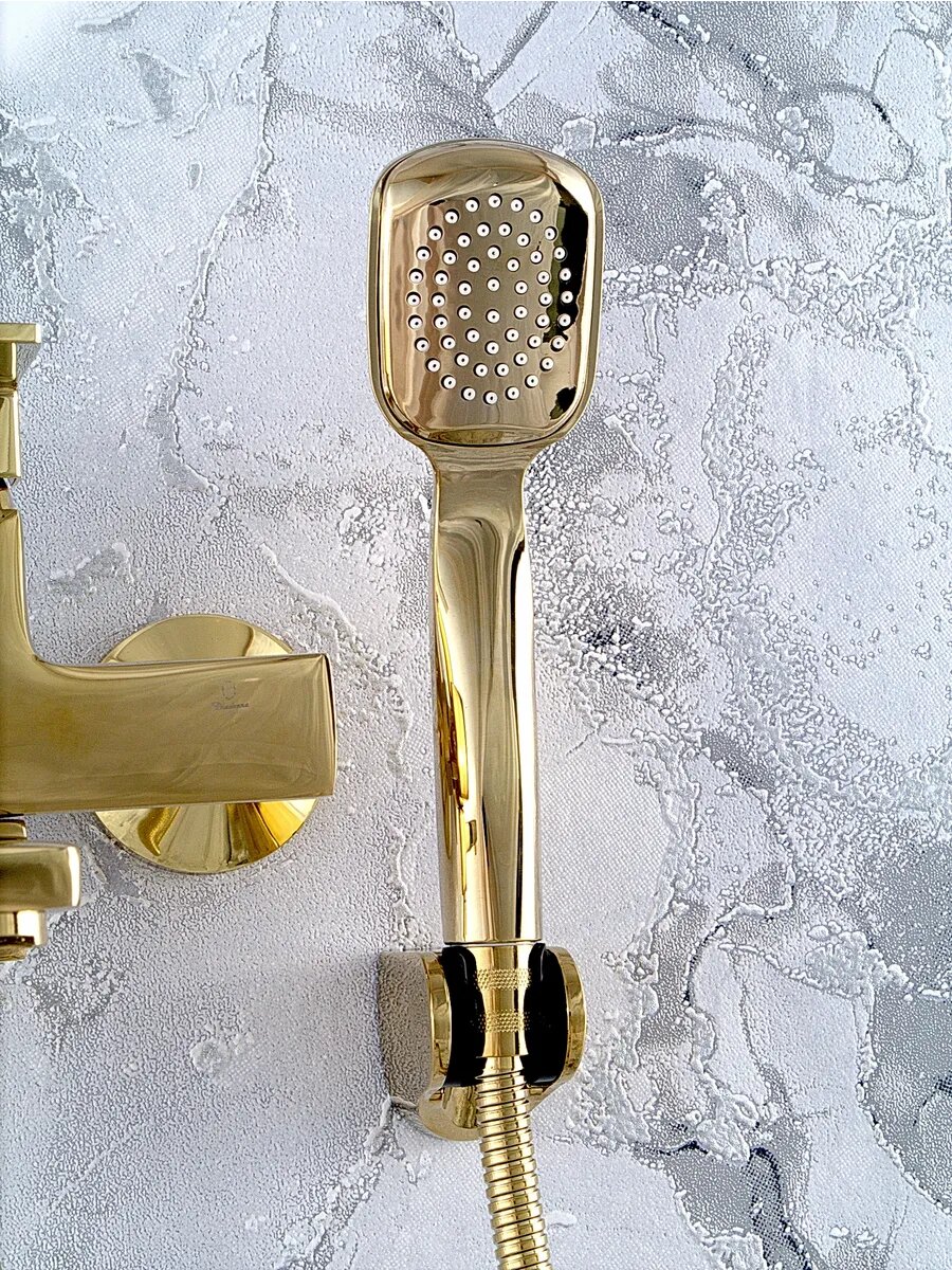 Смеситель для ванны Diadonna, латунь, цвет "золото", длина шланга 1500мм — фото 1