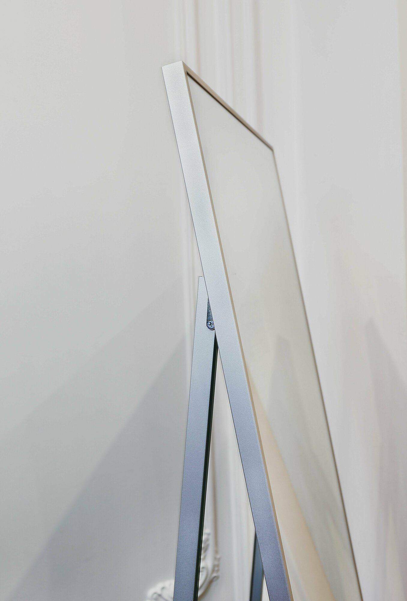 Зеркало в алюминиевой раме напольное ONE MIRROR, 161х60 см. Серебро - фотография № 4