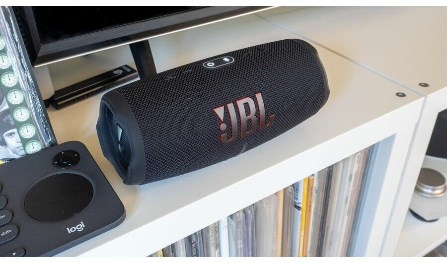 Портативная колонка JBL - фото №17