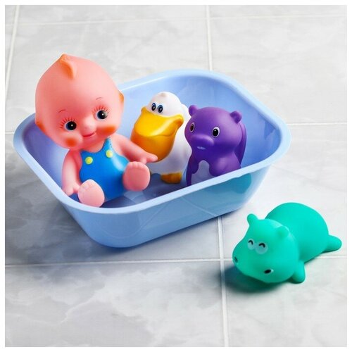 Набор игрушек для игры в ванне «Пупс в ванне», 5 предметов, цвет микс