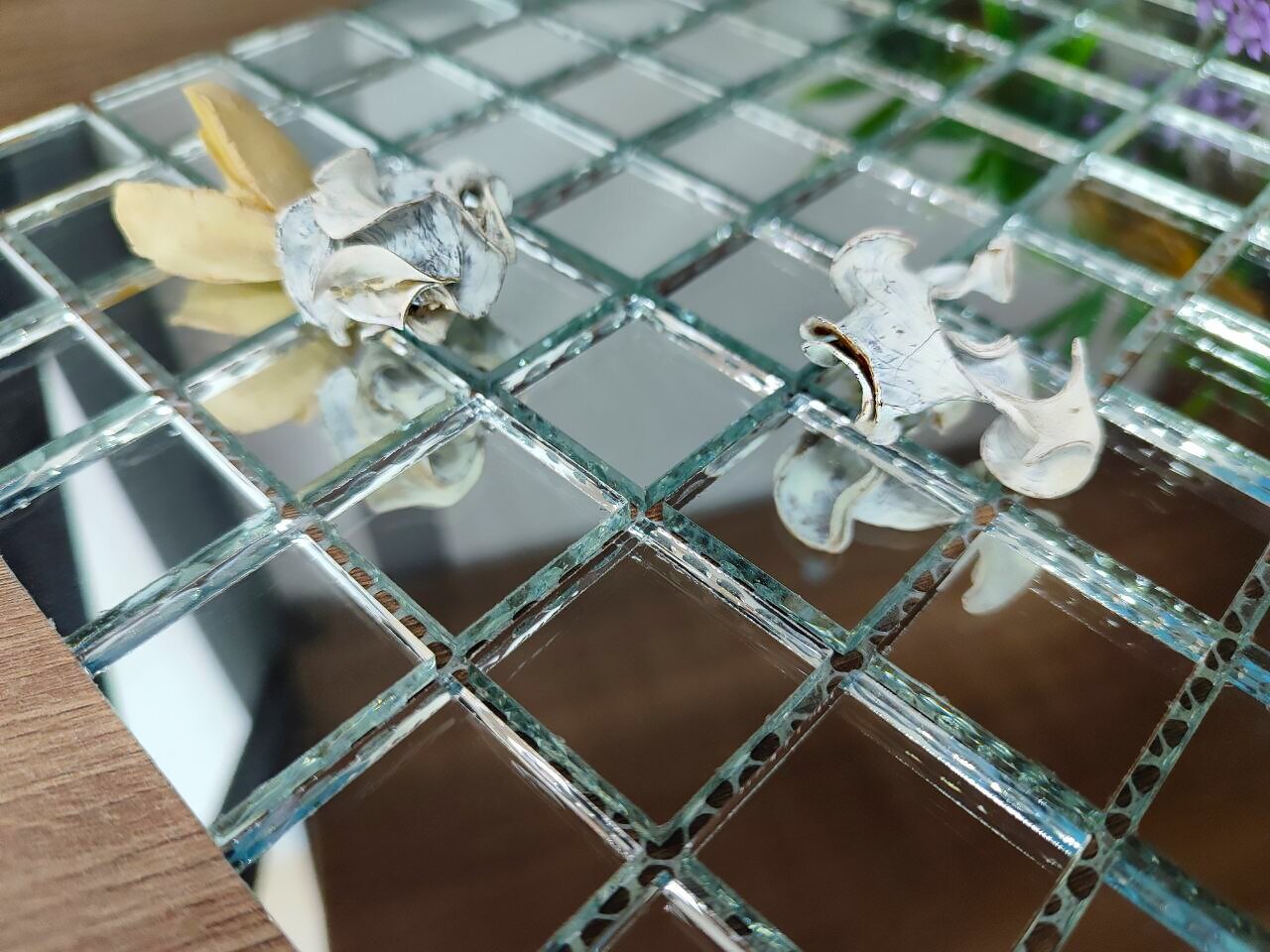 Зеркальная мозаика на сетке 300х300 мм, серебро 100%, с чипом 25*25мм. (4 листа) - фотография № 6