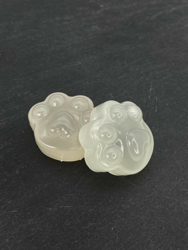 Мялка антистресс ILikeGift Paw mix 4,2*3,8 см AQ-1065